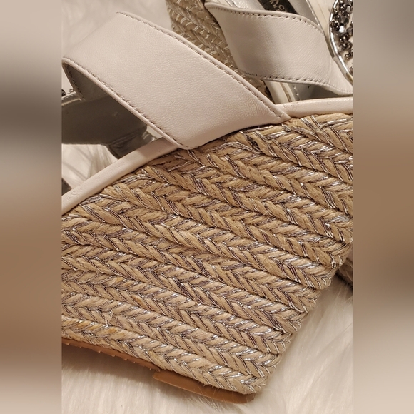 WHBM "Baroness" Embellished White Leather Wedge Slip On Sandal Heel Size 10 - Picture 7 of 8